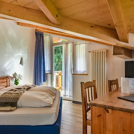 Hotel Bella Di Bosco Male